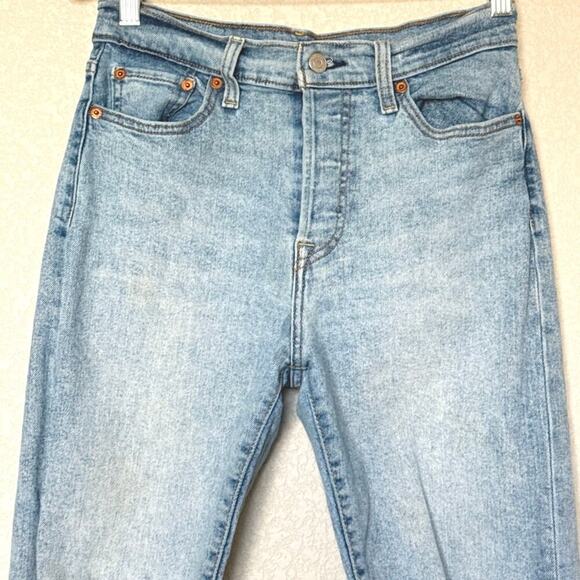 Levi's Wedgie Straight Distressed Jeans Light Wash 34964-0132 Size 28x28 - Picture 8 of 16